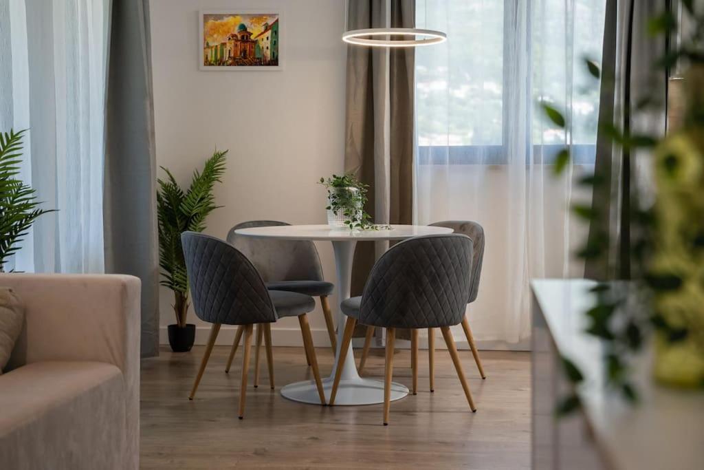 Villa 64 Apartment #3 믈리니 외부 사진